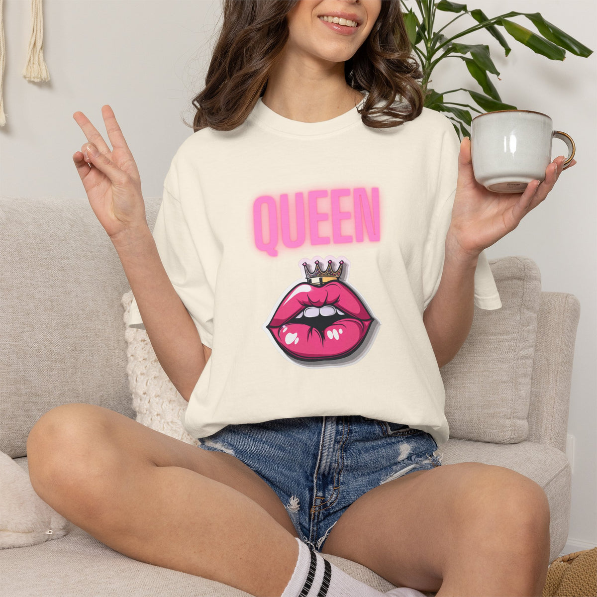 Queen Lip Graphic T-Shirt — Feminine Crowned Lips Tee
