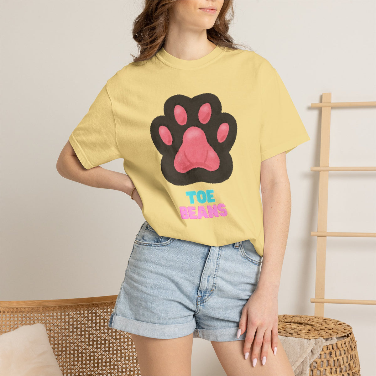 Toe Beans Paw T-Shirt — Cute Paw Print Tee with "TOE BEANS" Text