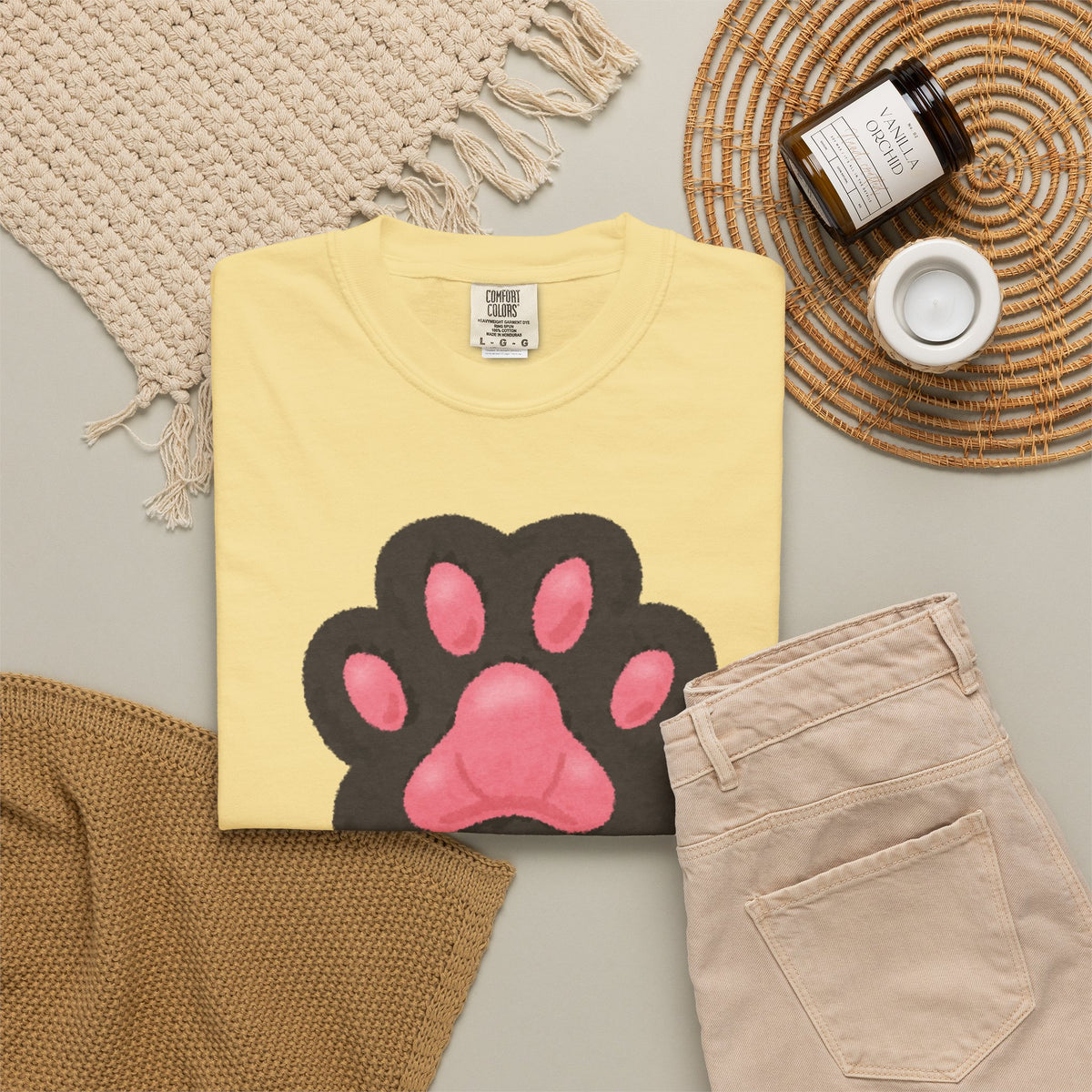 Toe Beans Paw T-Shirt — Cute Paw Print Tee with "TOE BEANS" Text
