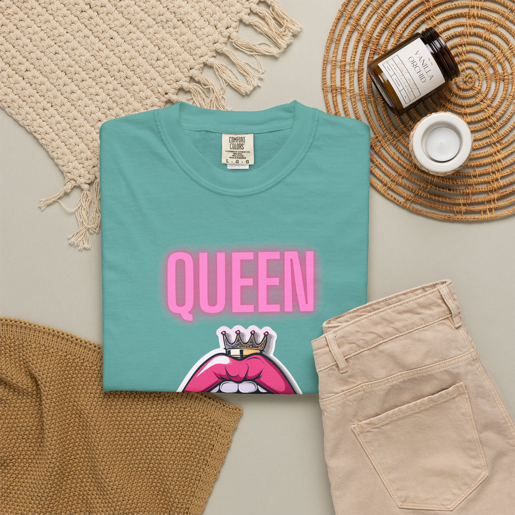 Queen Lip Graphic T-Shirt — Feminine Crowned Lips Tee