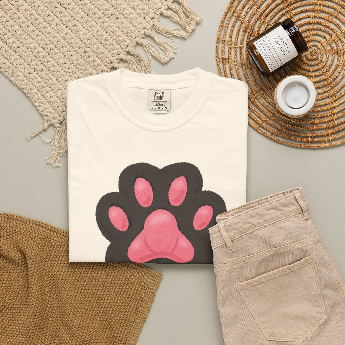 Toe Beans Paw T-Shirt — Cute Paw Print Tee with "TOE BEANS" Text