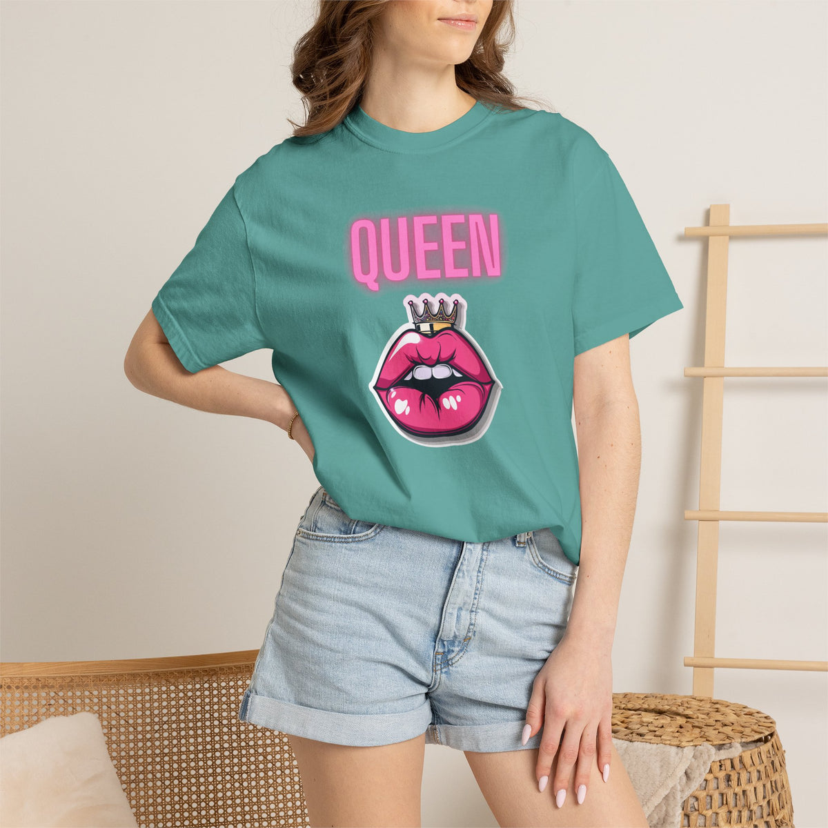 Queen Lip Graphic T-Shirt — Feminine Crowned Lips Tee
