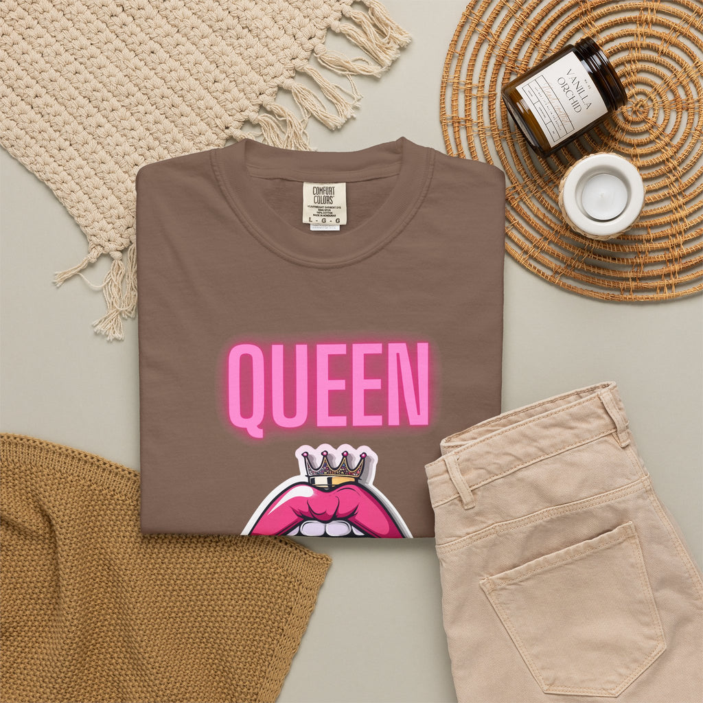 Queen Lip Graphic T-Shirt — Feminine Crowned Lips Tee